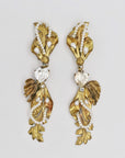 Shiny leaf pearly golden clips