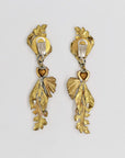 Shiny leaf pearly golden clips
