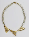 Pearly and golden necklace