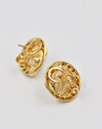 Pearly earrings for pierced ears