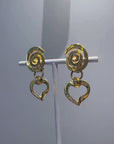 "Reminiscence" golden twisted heart clips