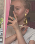 Oriental dangly golden clips