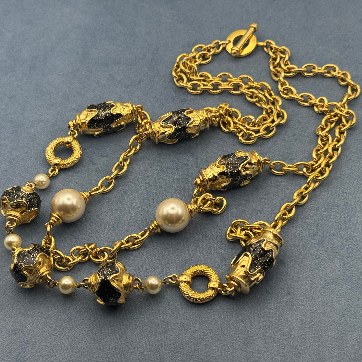 1980s Double Pearl Sautoir, Golden Metal and Resin