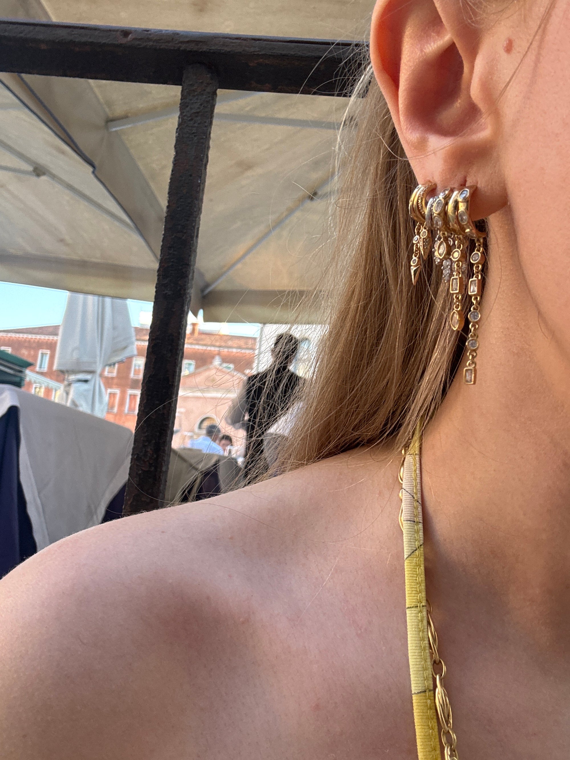 Sienna gold /cleo huggie silver / kalany = toutes oreille droite et single