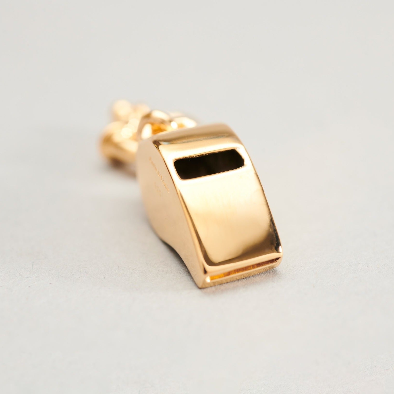 Fischietto pendant - gold (chain gifted)