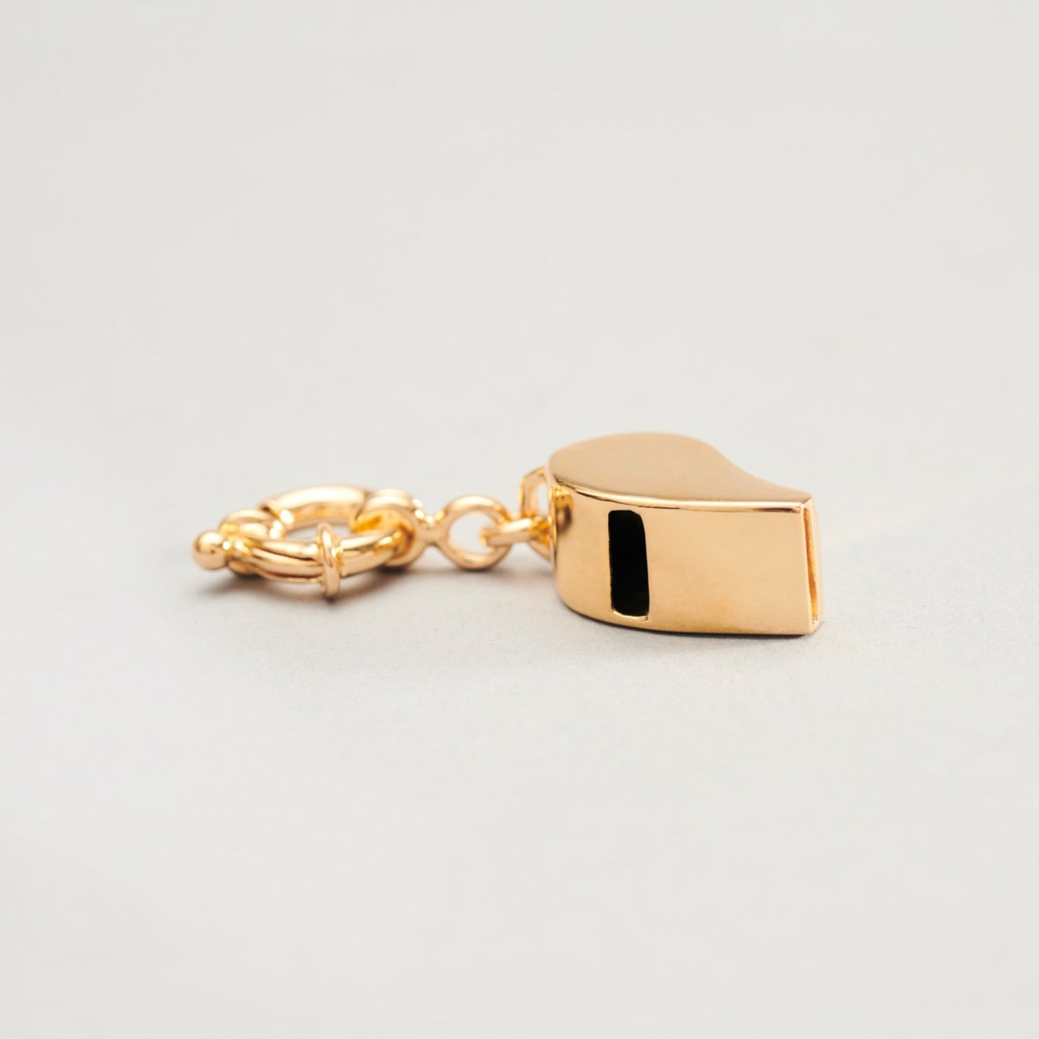 Fischietto pendant - gold (chain gifted)