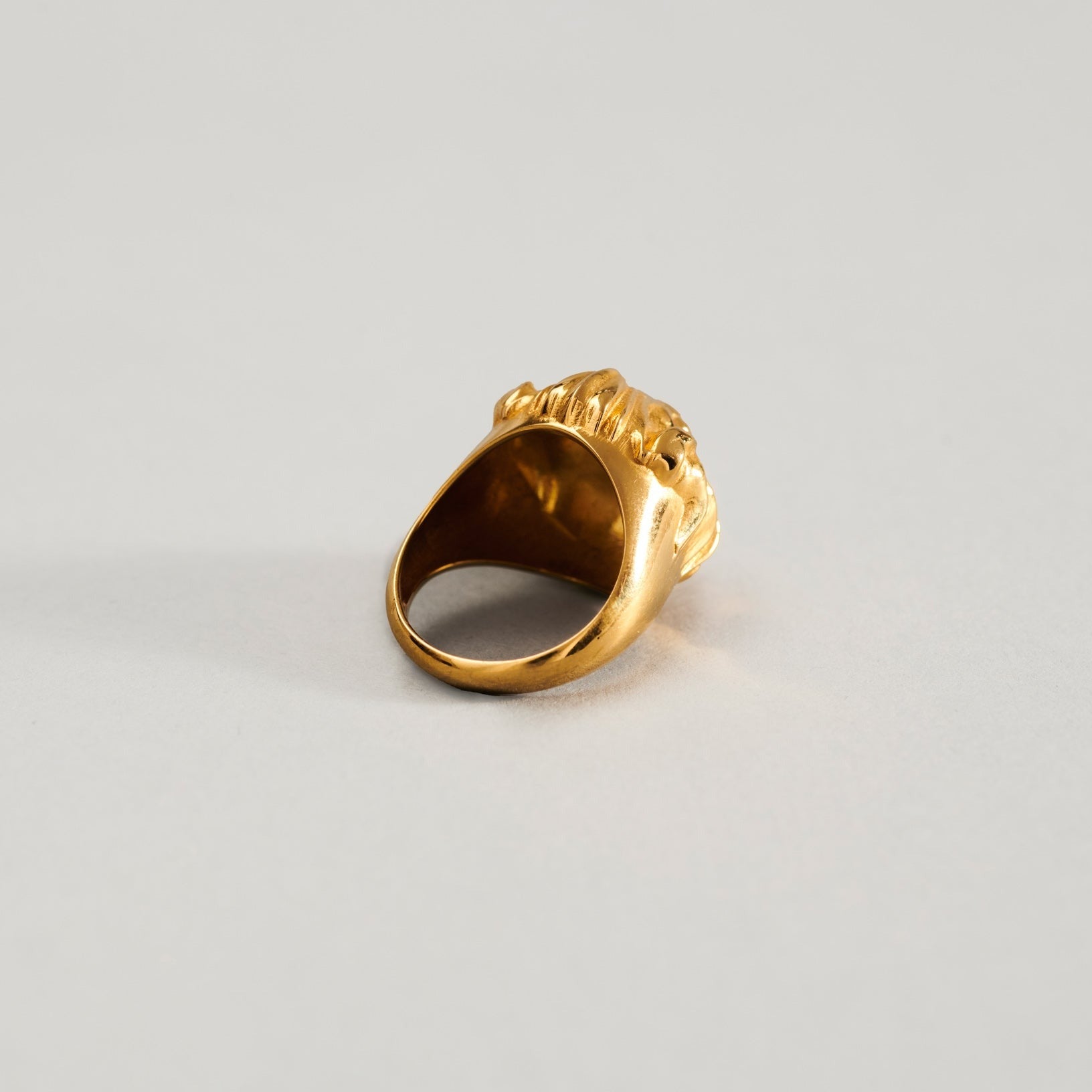 Leone ring