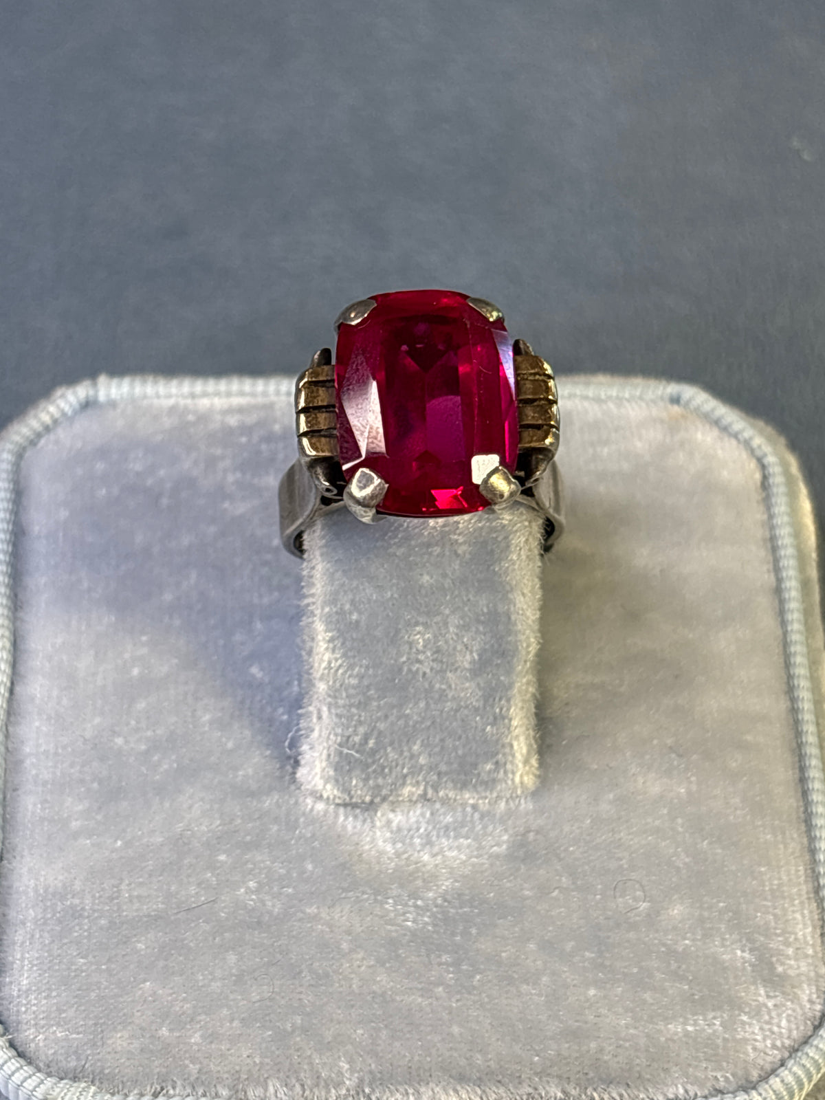 Synthetic ruby square jugendstil openwork ring 52FR 369