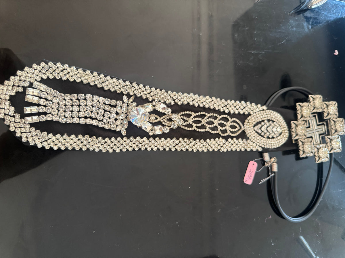 Silvery and black tie accessoire