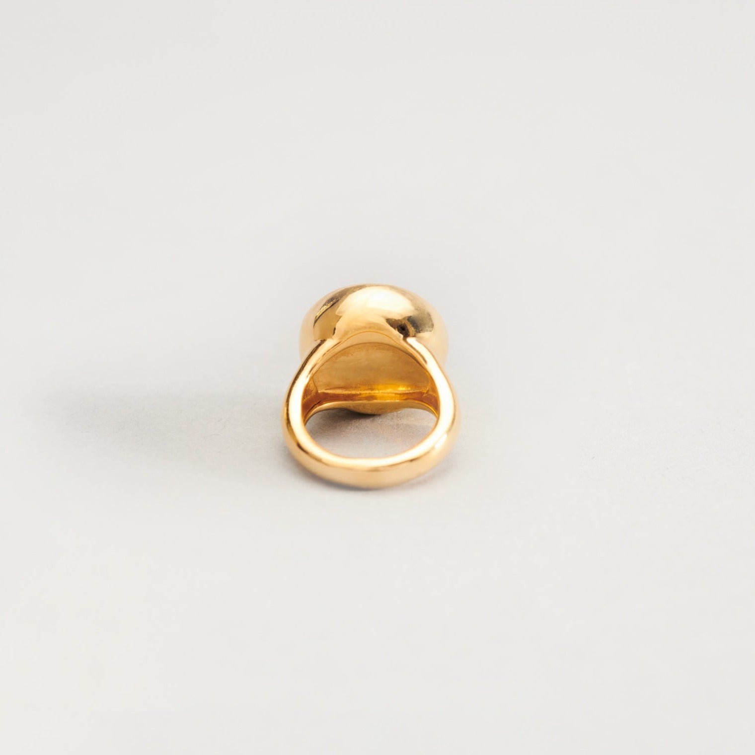 Spritz signet ring