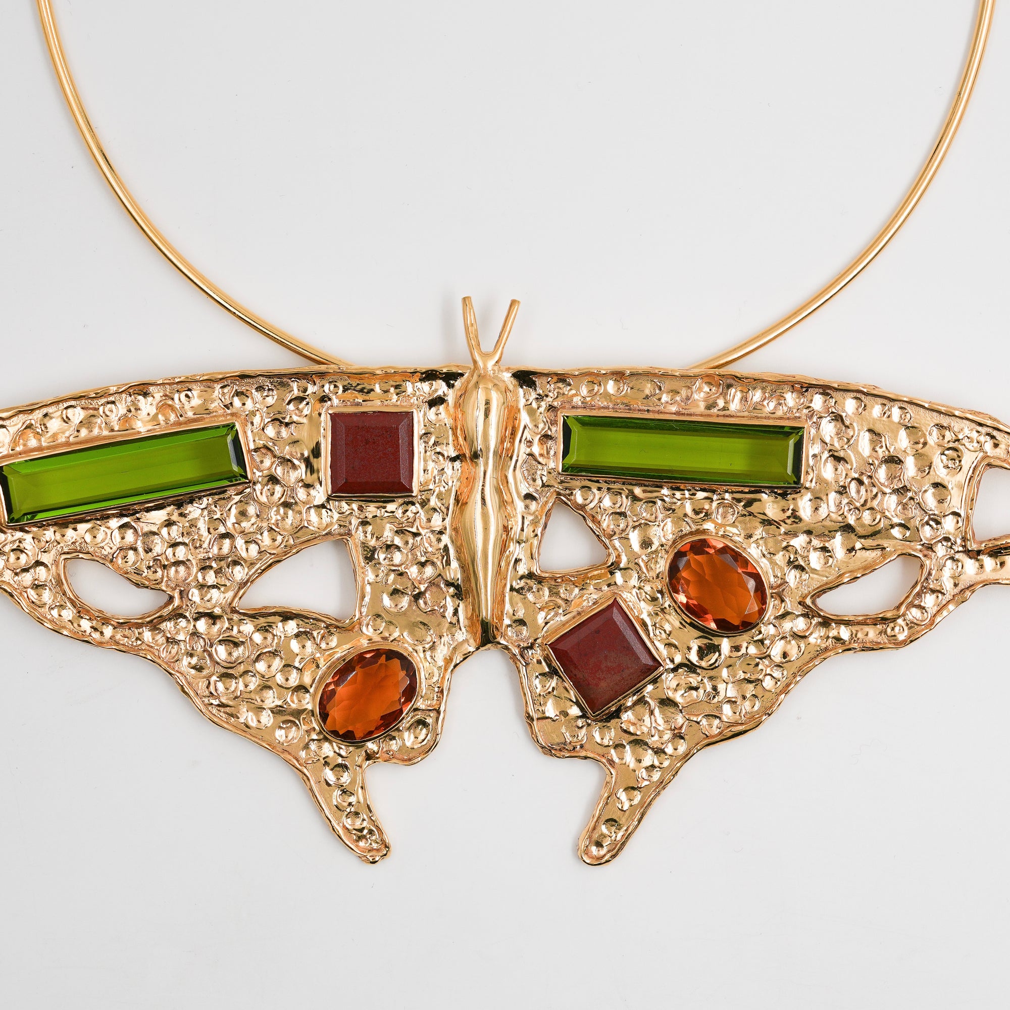 Metamorphose necklace and decoration