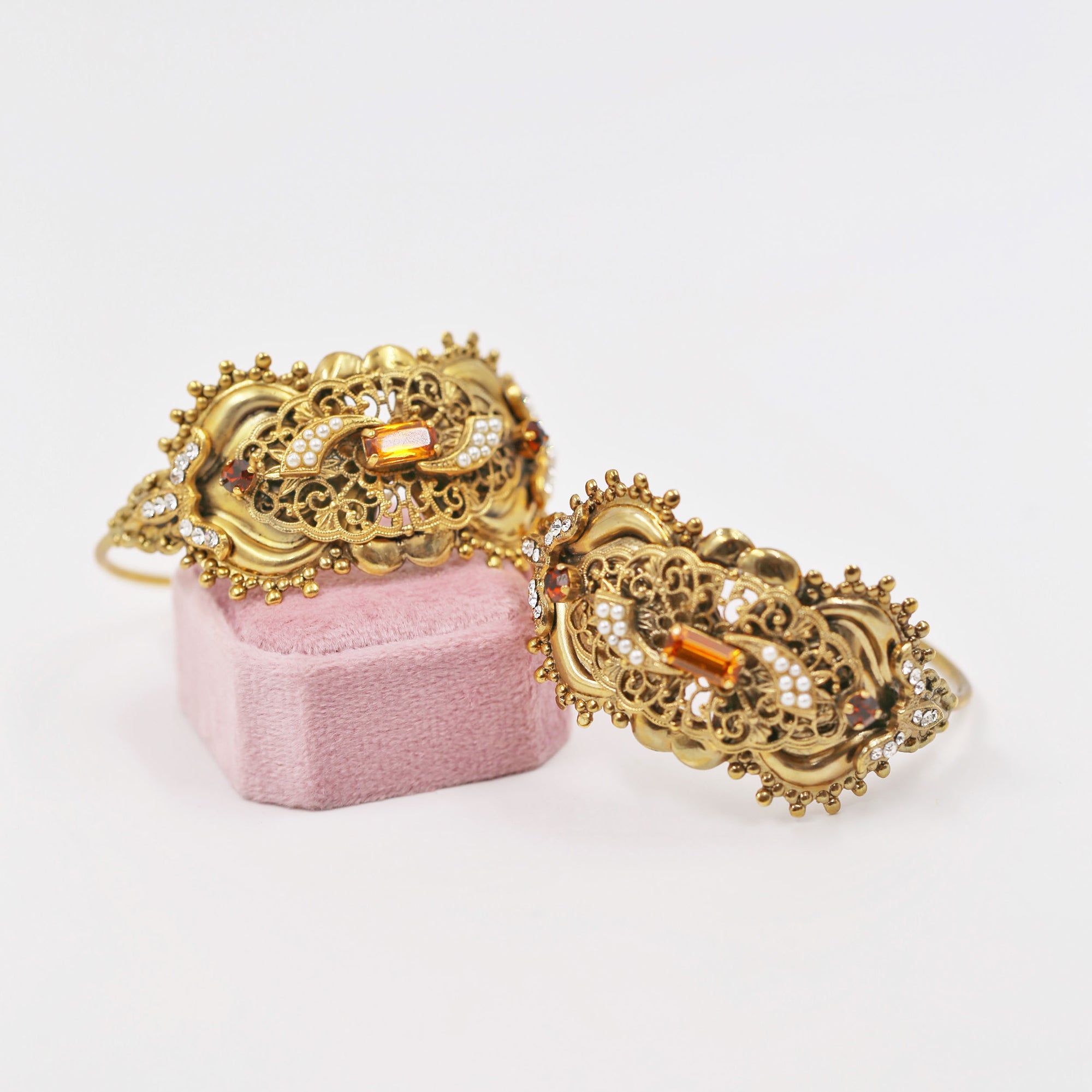&quot;Mulu Reggio E.&quot; openwork golden hoops