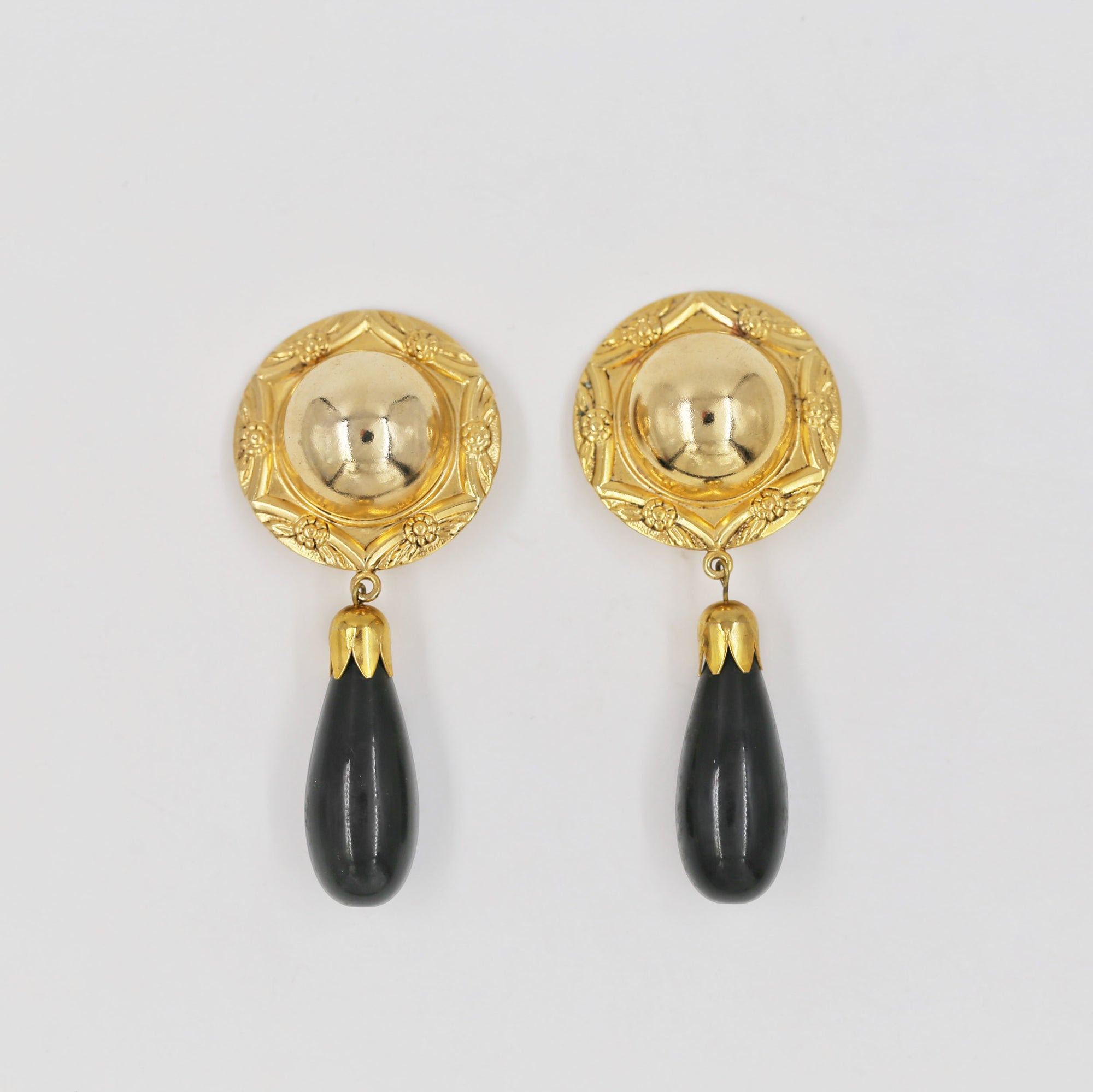 Bold golden and black clips