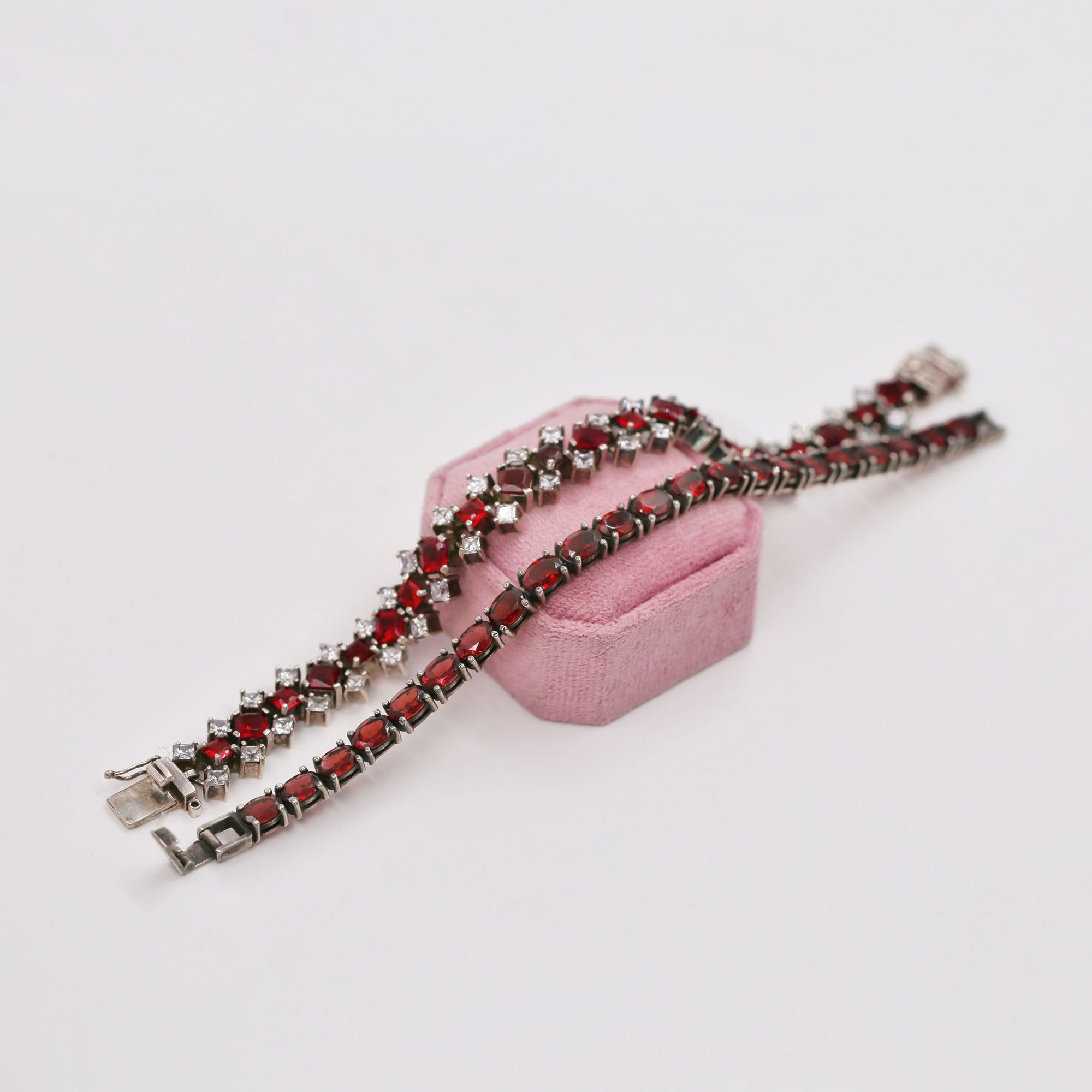 Shiny red silver bracelet