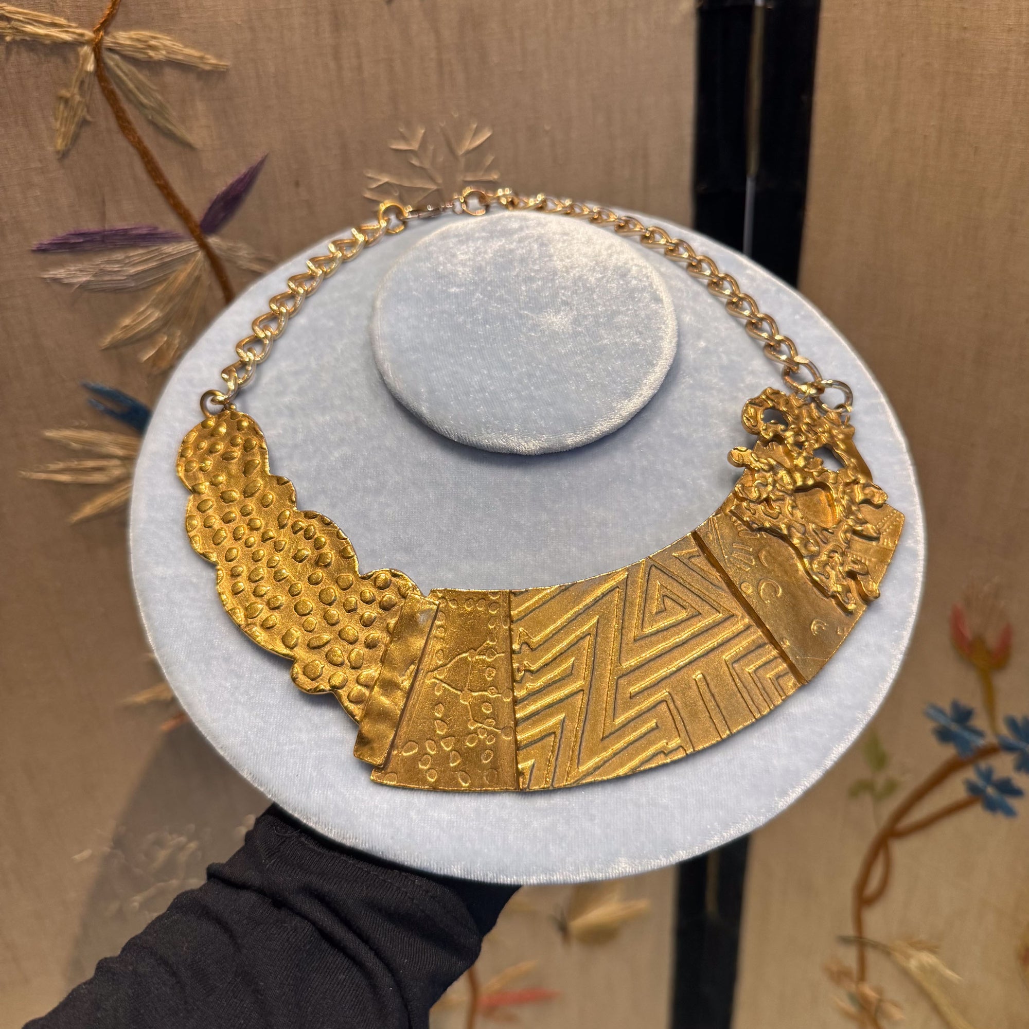 MÉLIW  "Biche de Bere" golden necklace