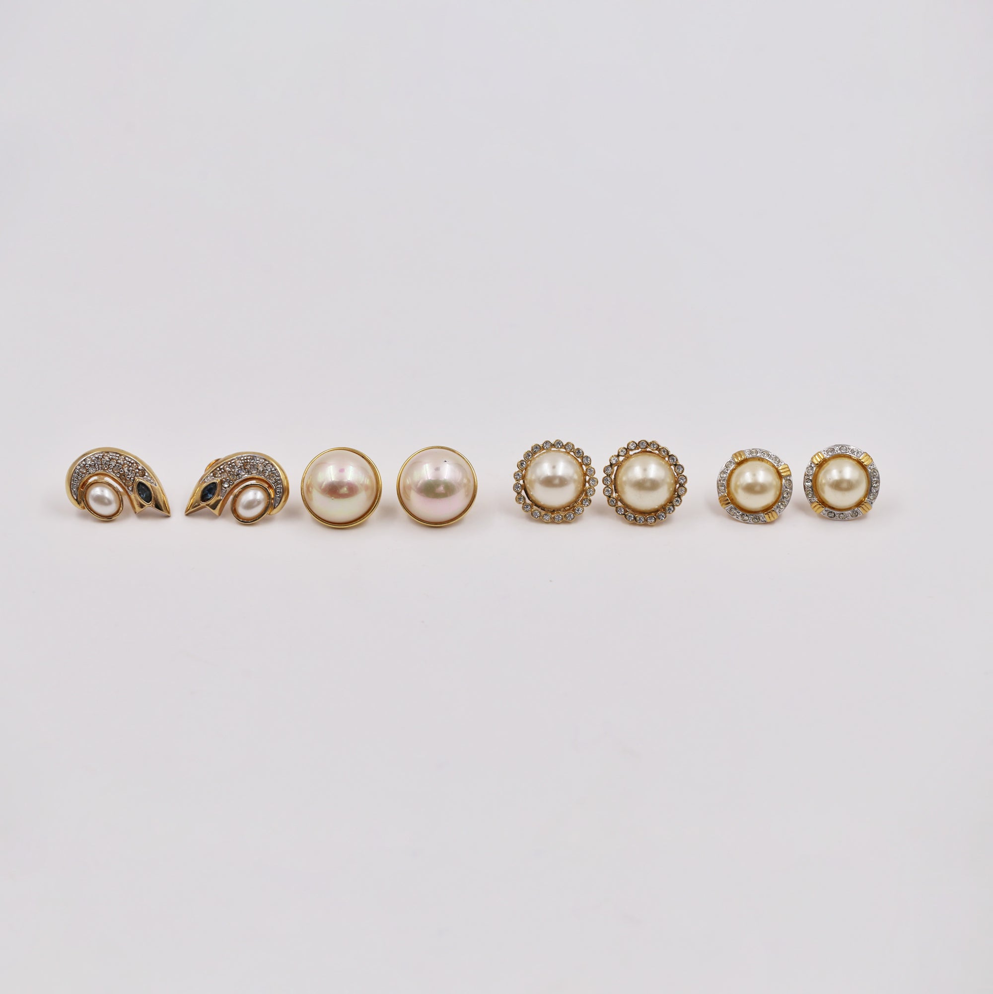 Boucles d'oreilles vintage diamants et émeraudes : Boucles d'oreilles Boucles d'oreilles vintage diamants et émeraudes : Boucles d'oreilles