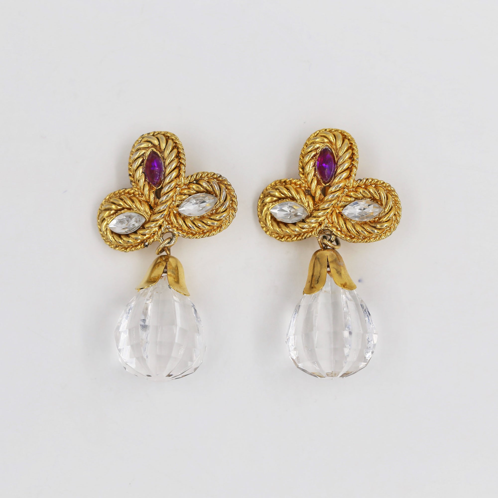 Dangly shiny oriental clips