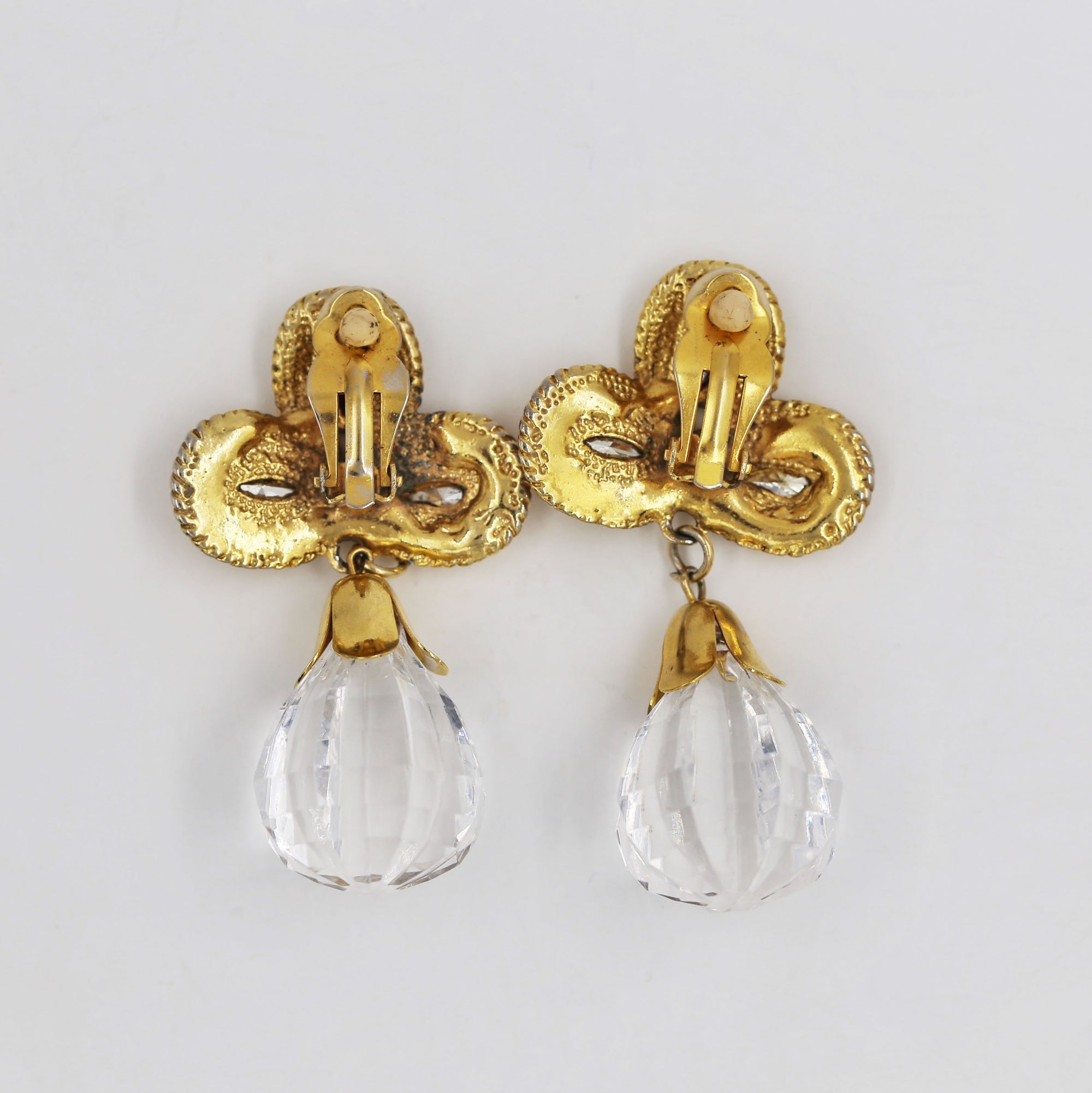 Dangly shiny oriental clips