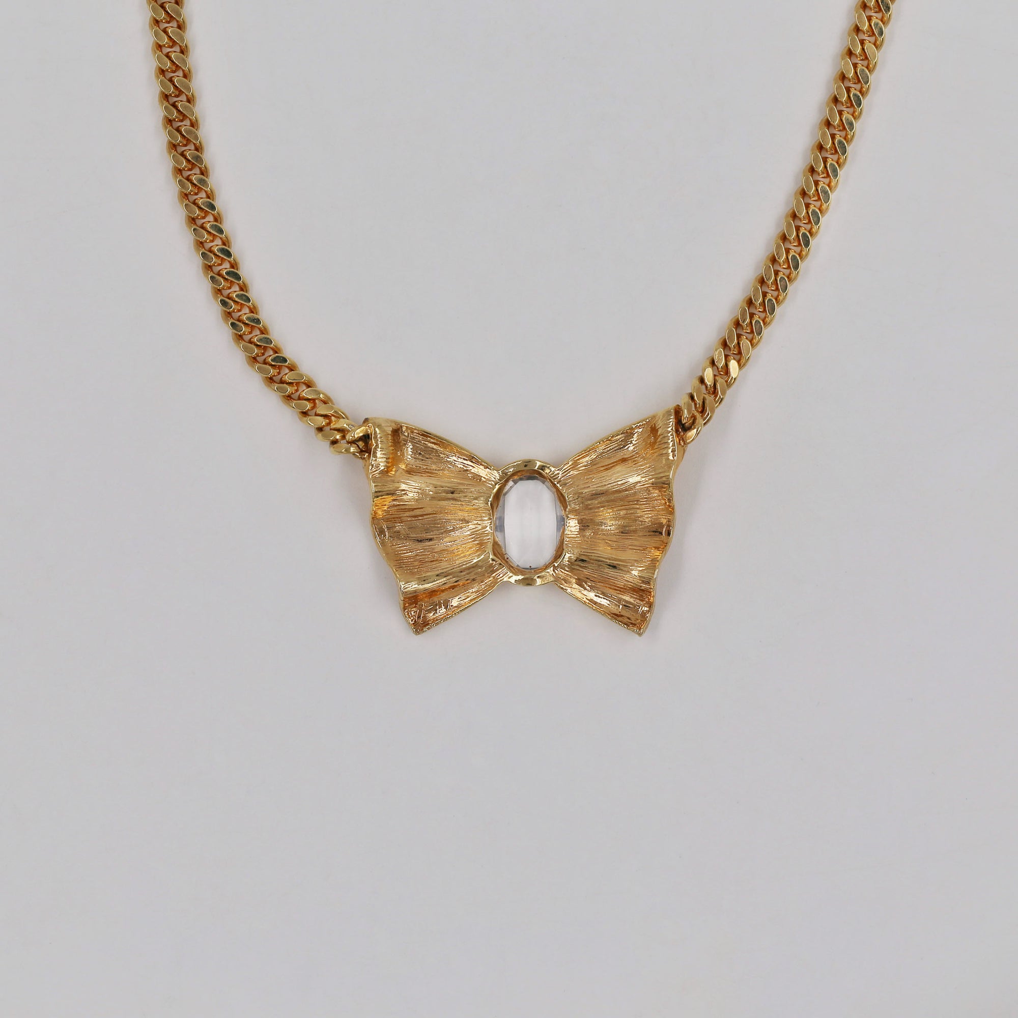 Amazing golden bow necklace