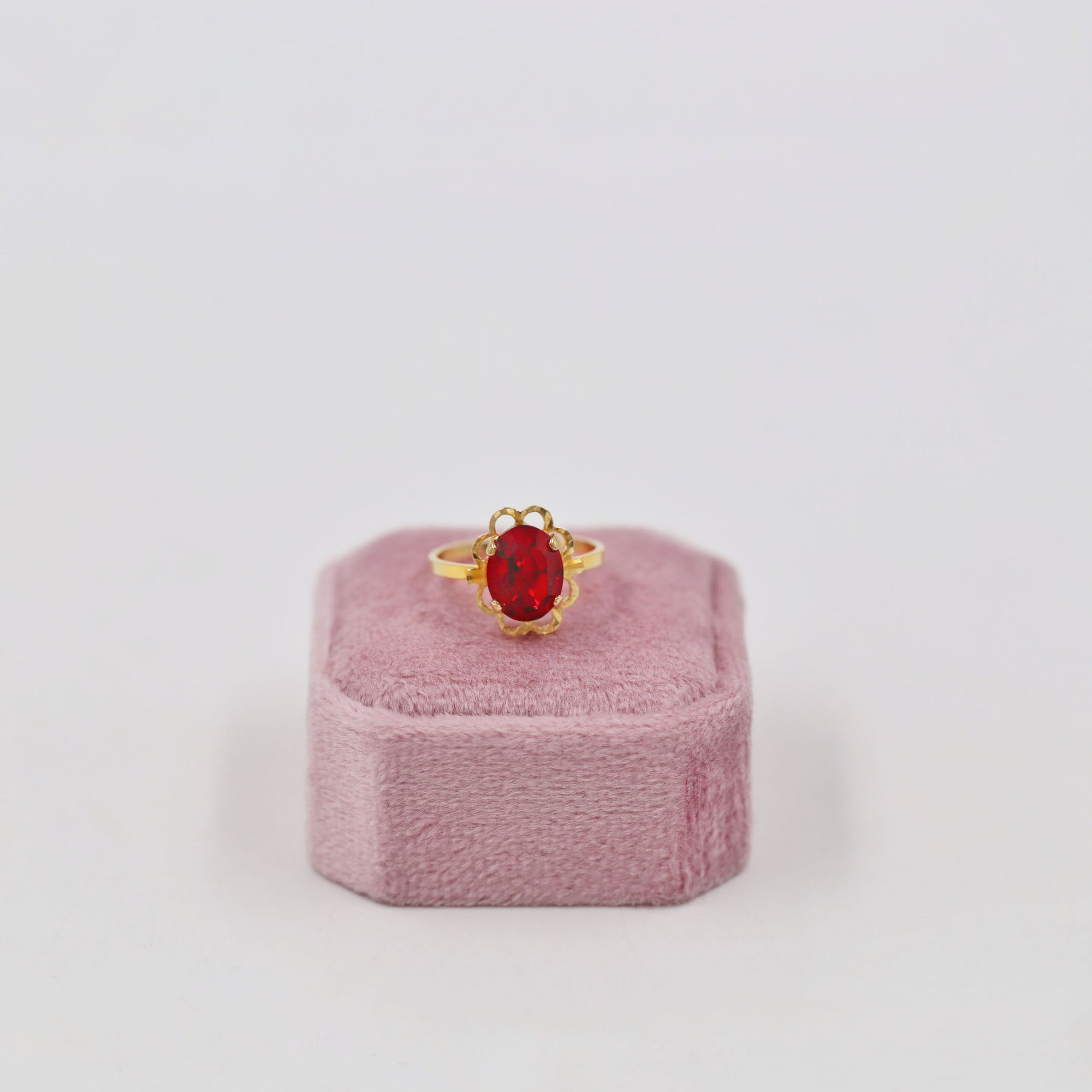 Gold-plated daisy ring