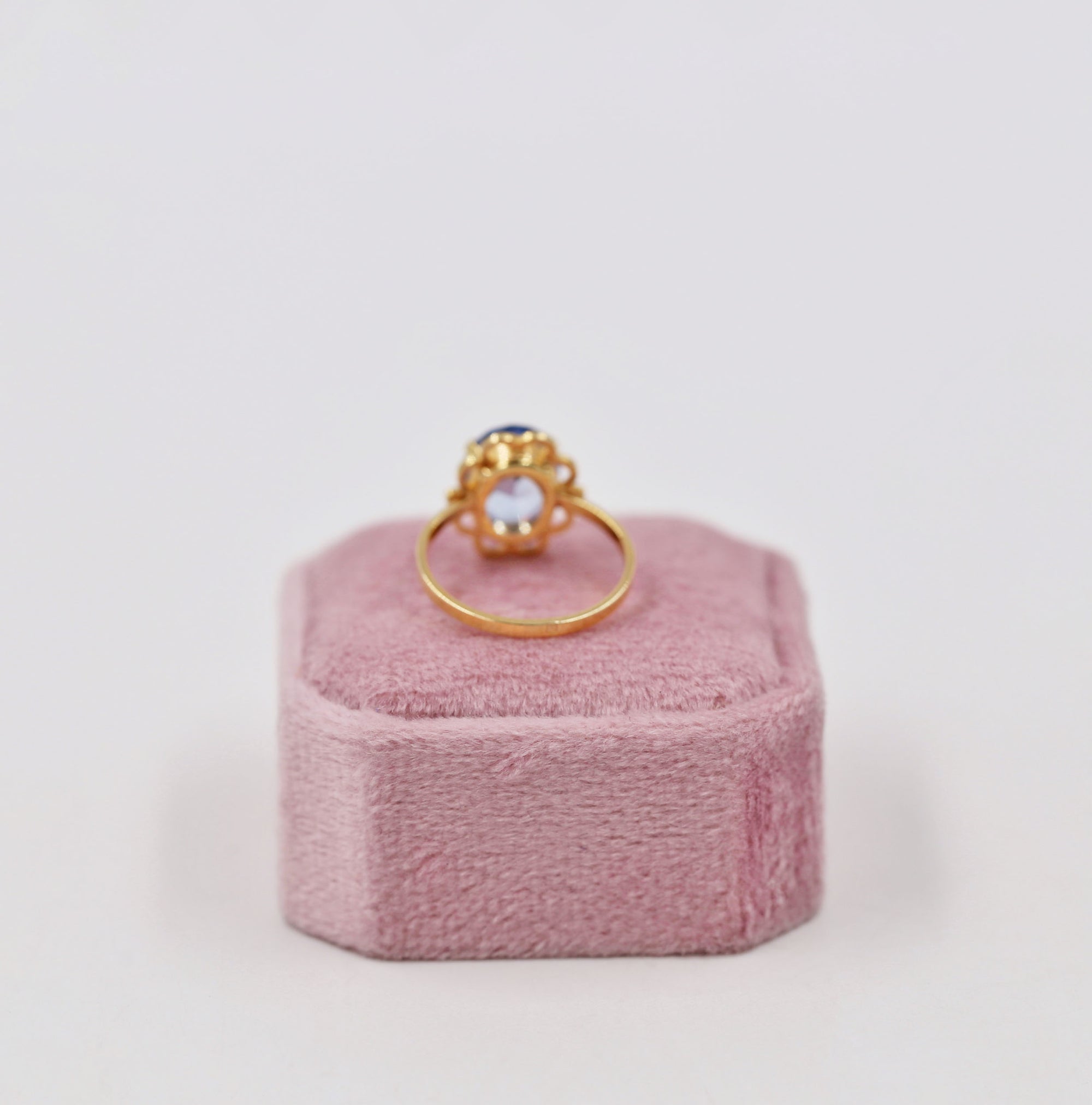 Gold-plated daisy ring