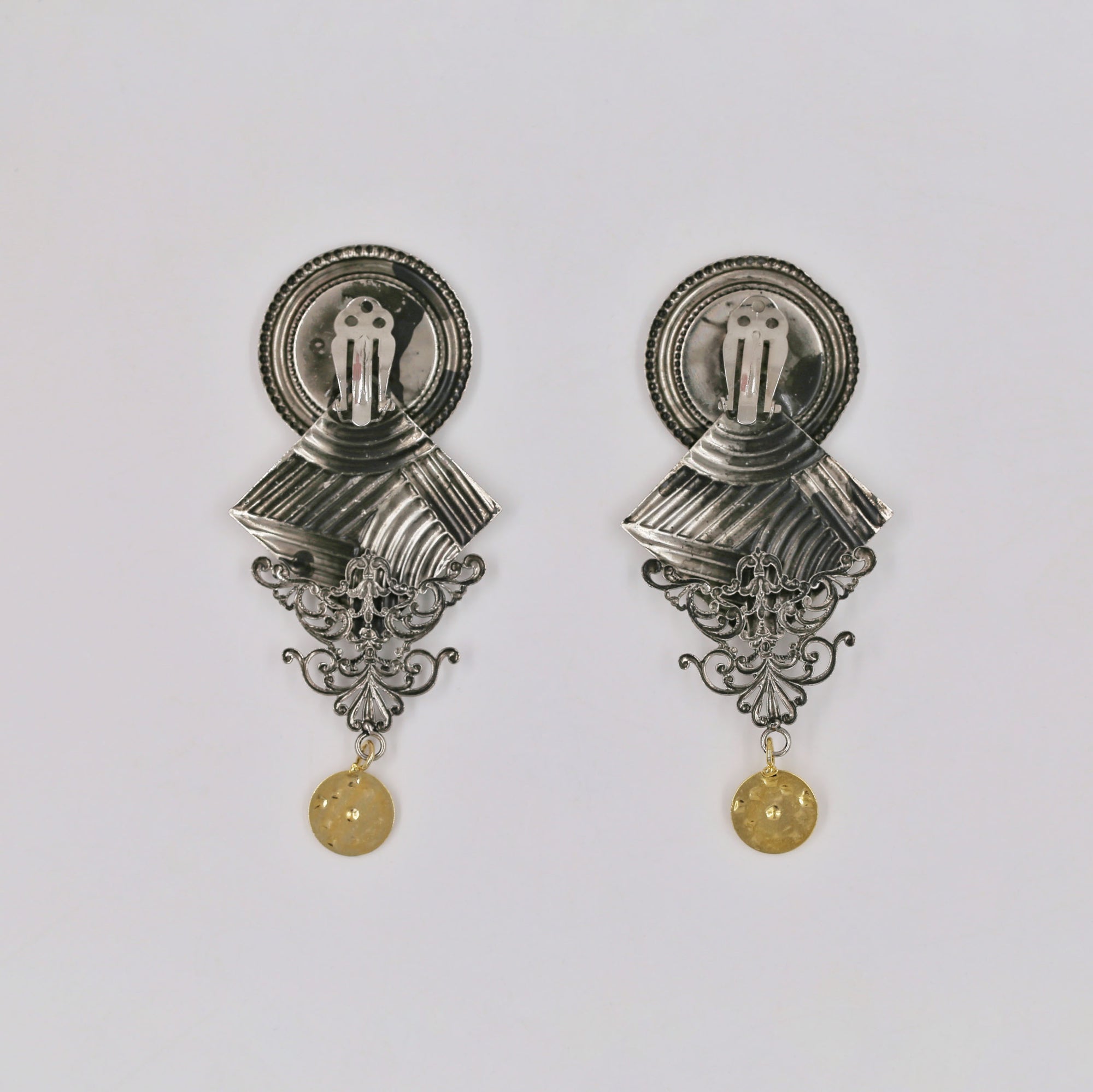 Golden and silvery statement clips