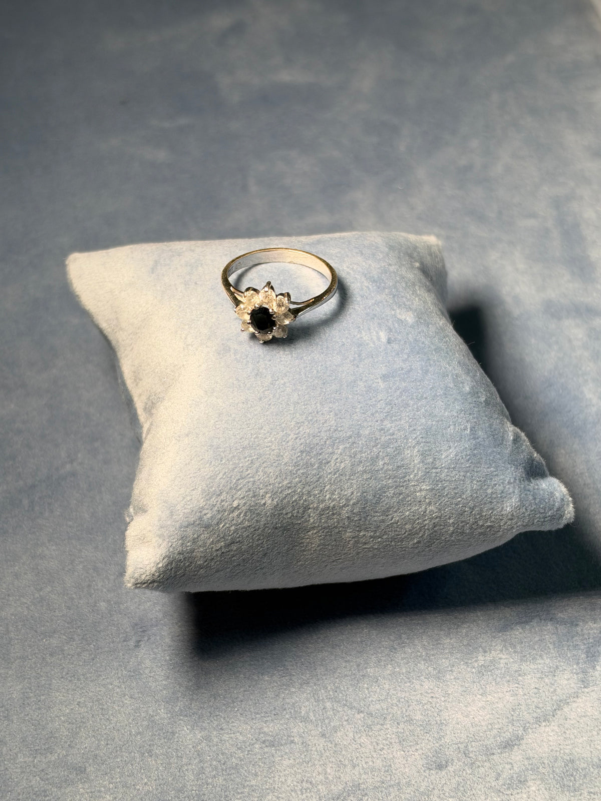 Daisy Cluster Ring in Silver and Sapphire
