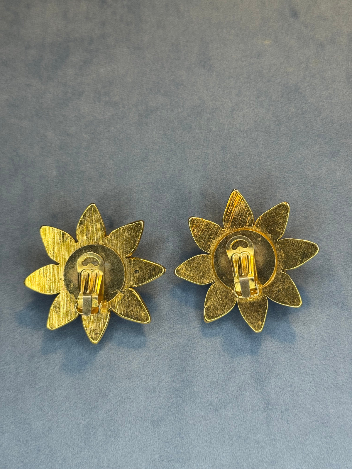 Gold and red flower clip-on earrings