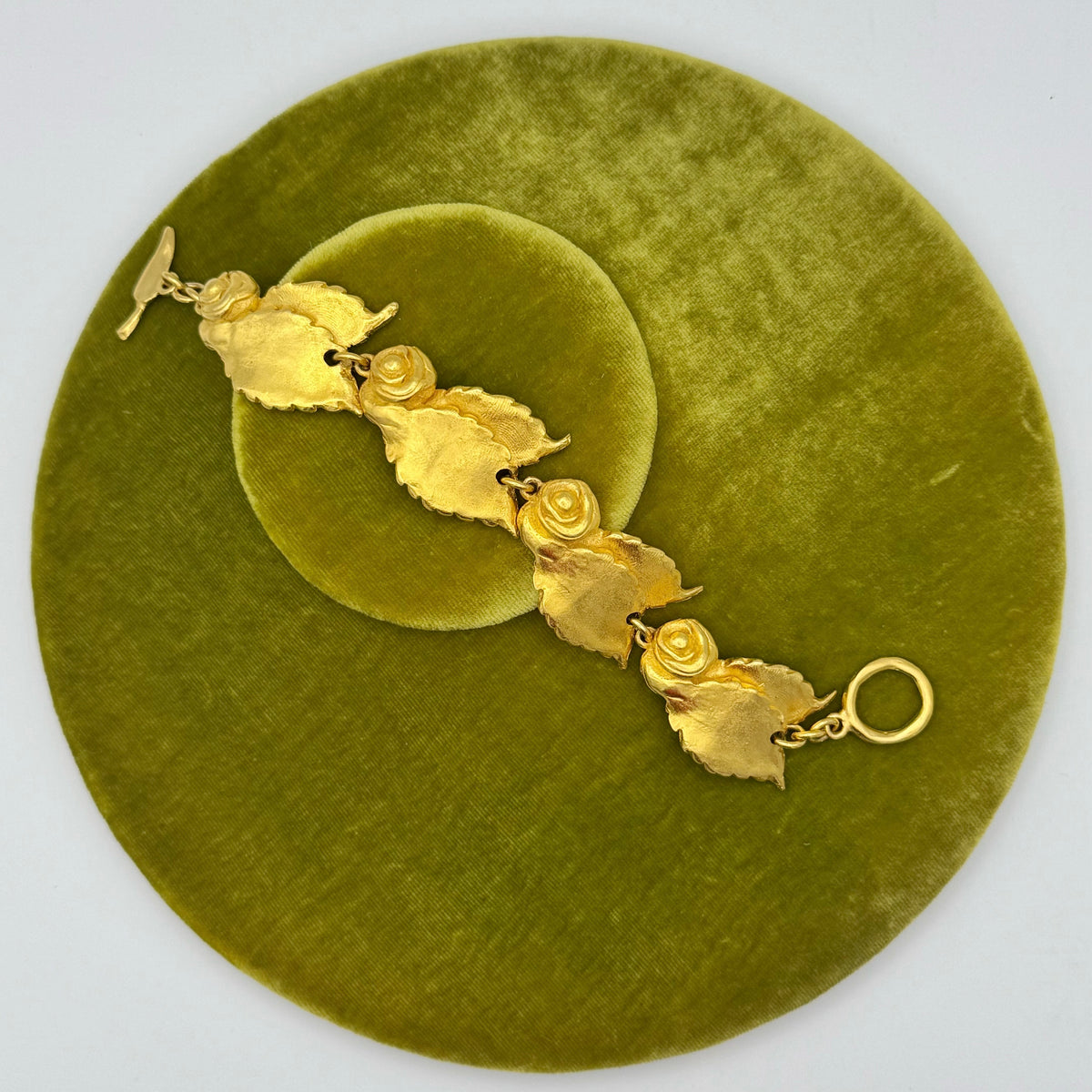 Il était une fois Golden Roses and Leaves Bracelet, 1980s