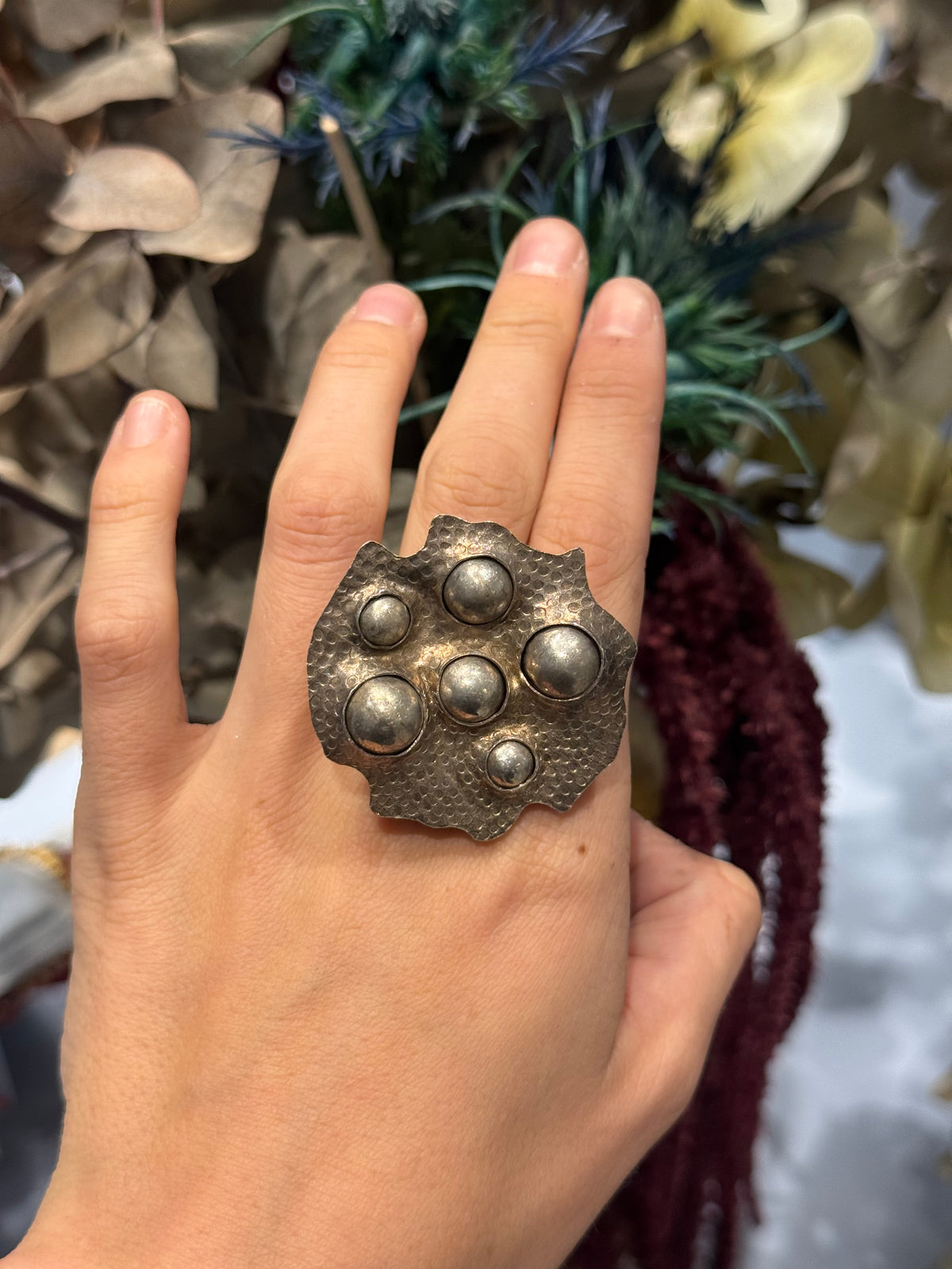 Organic playful ring with balls