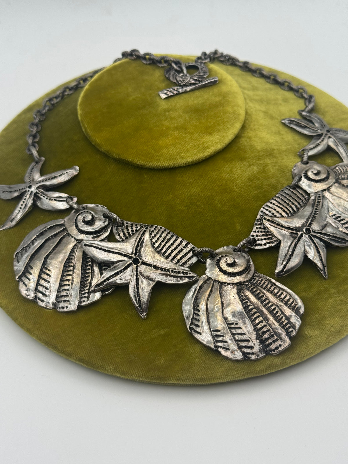 Pache Paris Silvery Metal Shell Necklace