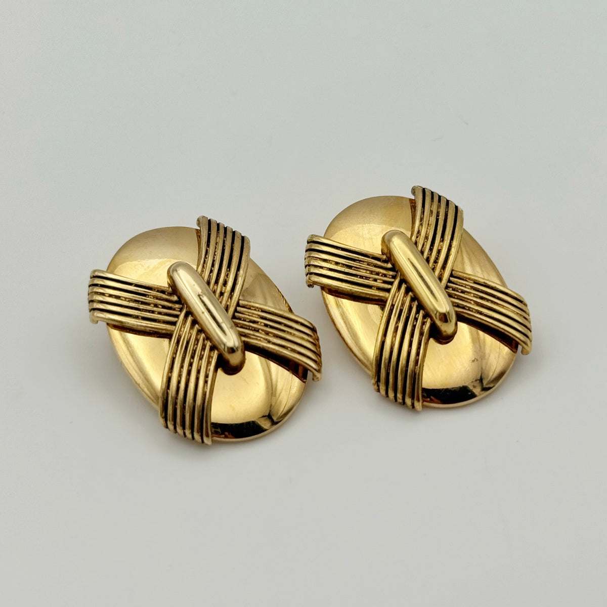 Pierre &amp; Meunier 1980s Gold-Tone Cross Motif Clip-On Earrings