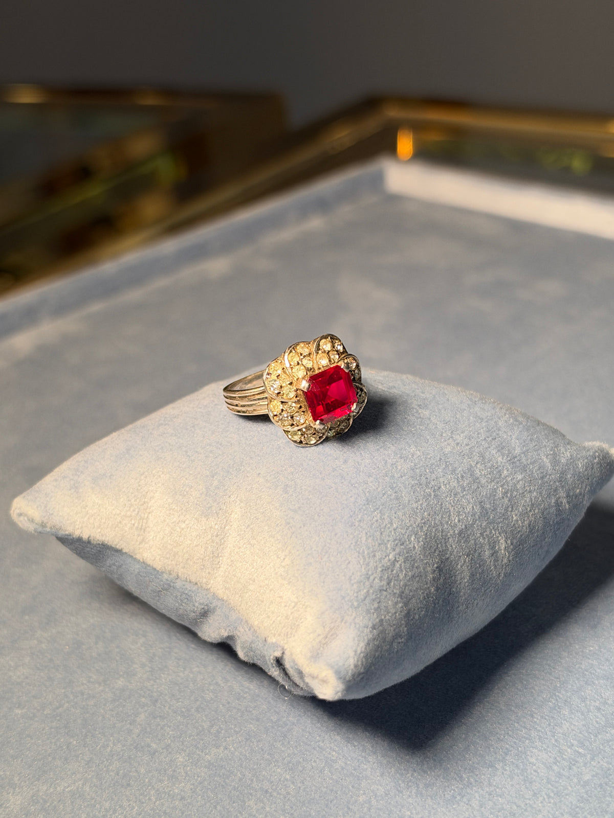 Synthetic ruby silver daisy ring